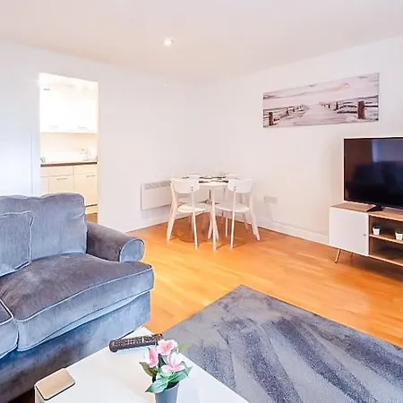 2br Flat - Free Parking - Fast Wi-fi Bristol