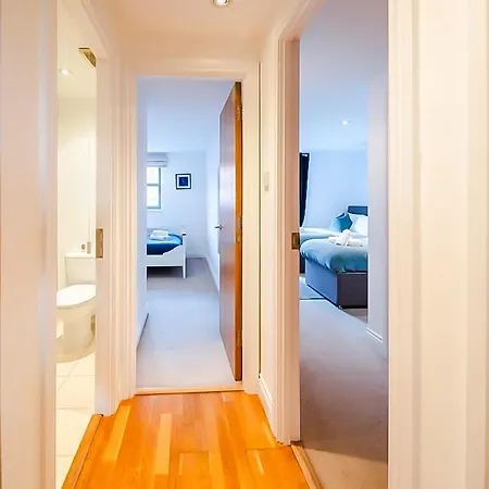 דירה 2br Flat - Free Parking - Fast Wi-fi בריסטול