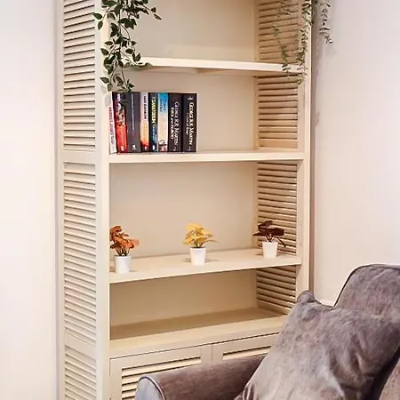 Апартаменты 2br Flat - Free Parking - Fast Wi-fi *